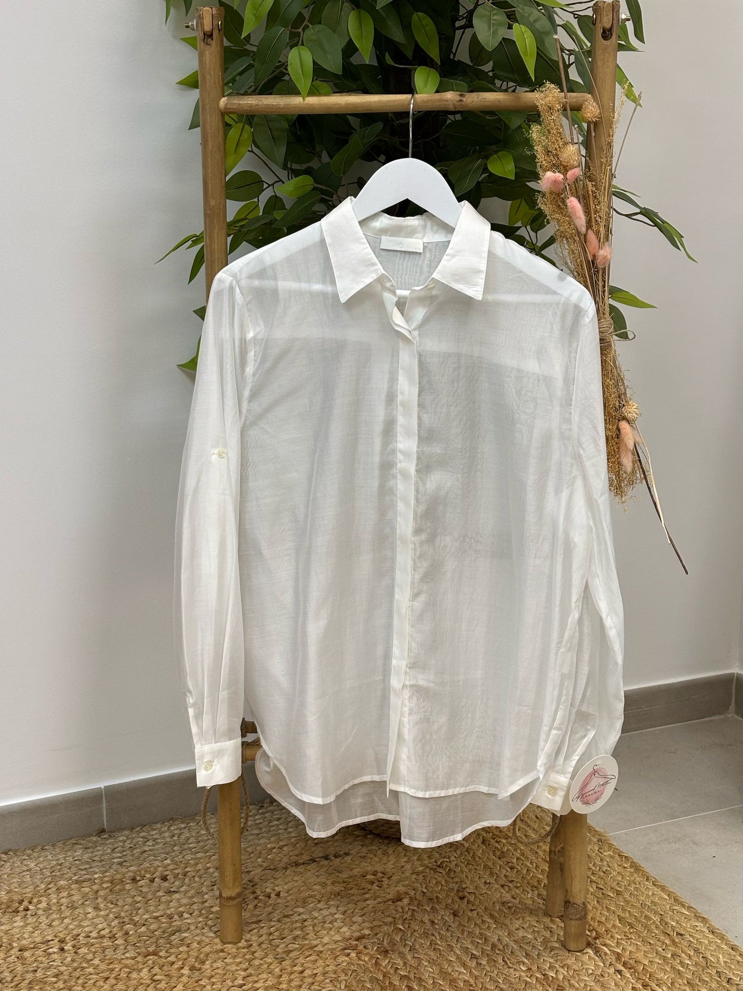 Camisa satinada semi-transparente Clara